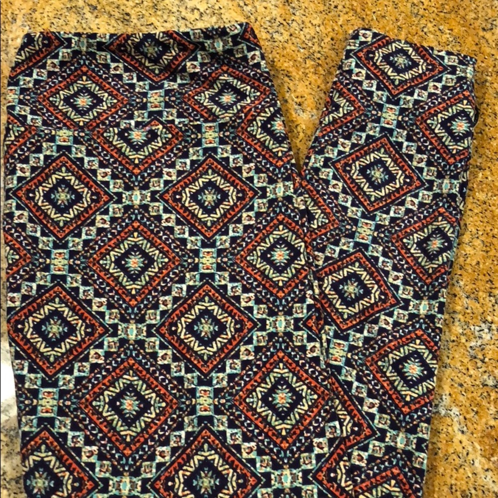 LuLaRoe Multi Colored Leggings